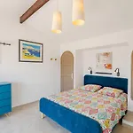 Bindouletto By Interhome * Сент-Максим